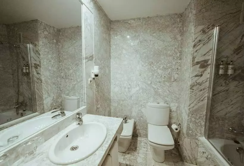 Standardzimmer, Barceló León Conde Luna