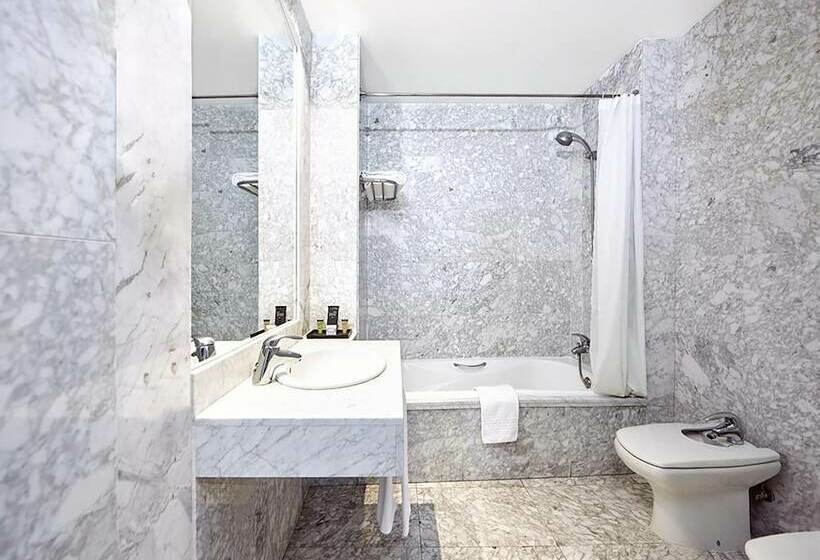 חדר סטנדרט, Barceló León Conde Luna