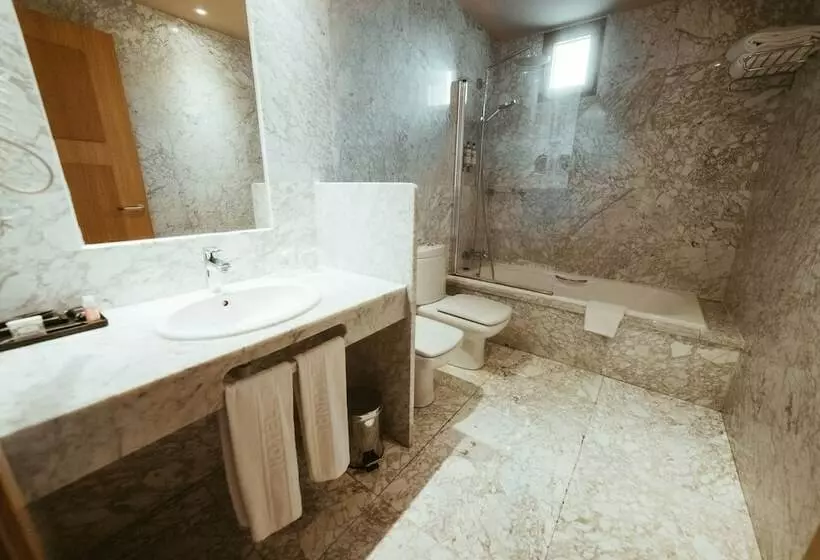 Habitació Superior, Barceló León Conde Luna