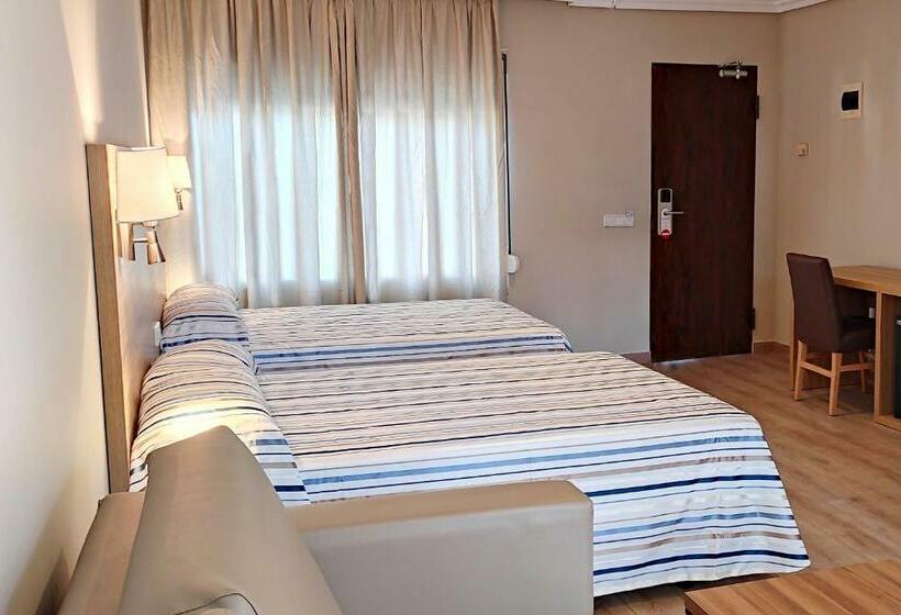 اتاق استاندارد سه نفره, Best Osuna