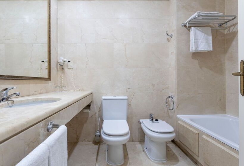 اتاق استاندارد یک نفره, Best Osuna