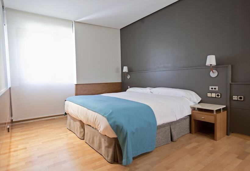 スタンダードルーム, Don Carlos