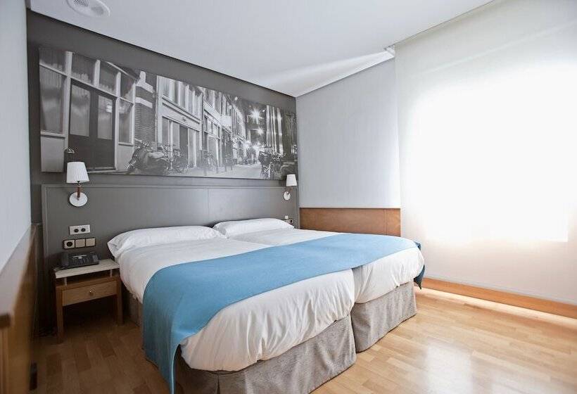 スタンダードルーム, Don Carlos