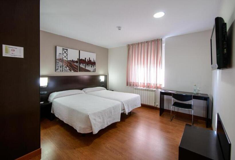 חדר סטנדרט, El Paso Honroso