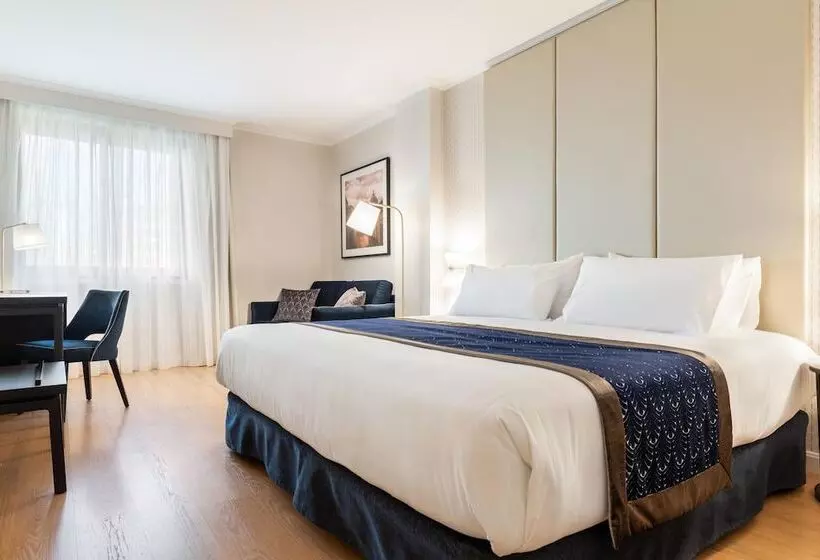 اتاق استاندارد سه نفره, Eurostars Gran Hotel Lugo