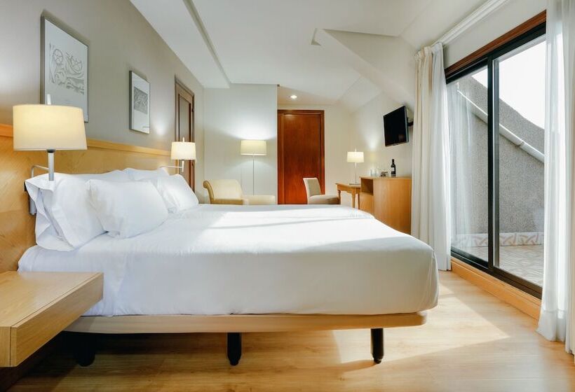 اتاق استاندارد با تراس, Hesperia Vigo