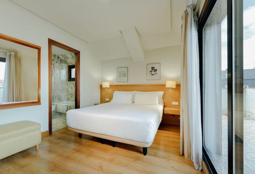 اتاق استاندارد با تراس, Hesperia Vigo