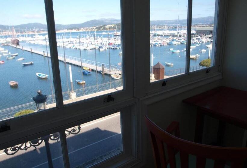 غرفة سوبيريور مطلّة علي البحر, La Anunciada