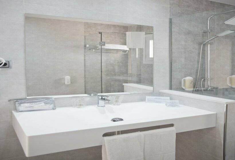Suite Superior, Los Delfines