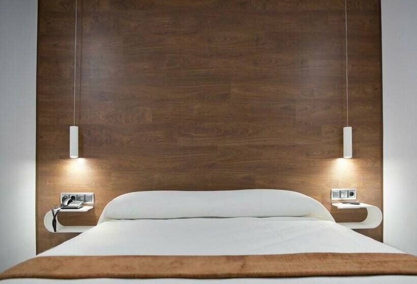 Полулюкс Вид на Море, Los Delfines