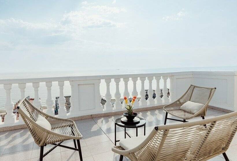 Suite Presidencial, Los Delfines