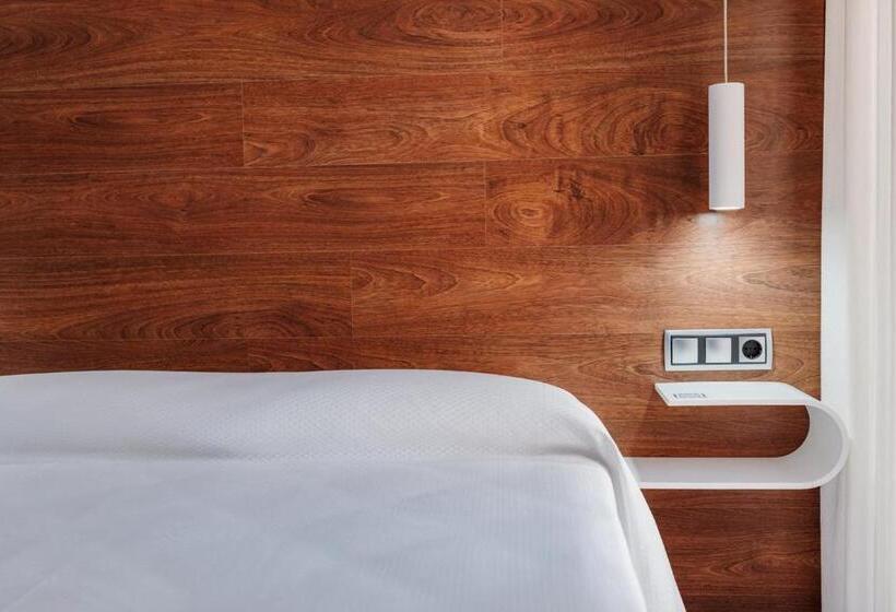 Полулюкс Вид на Море, Los Delfines