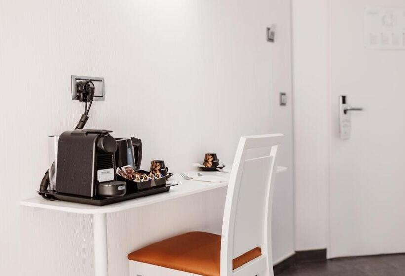 Президентский Люкс, Los Delfines