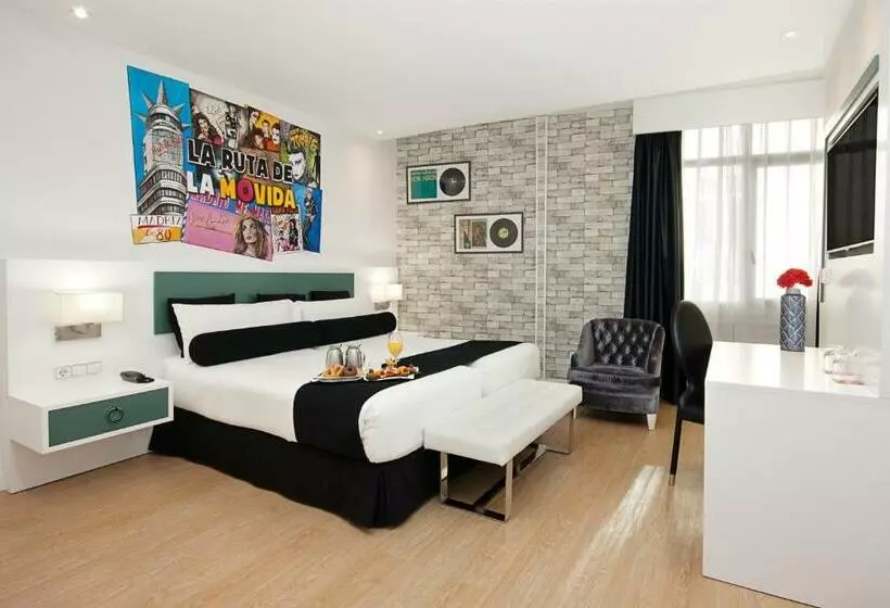 اتاق سوپریور با چشم‌انداز, Hotel Mayorazgo