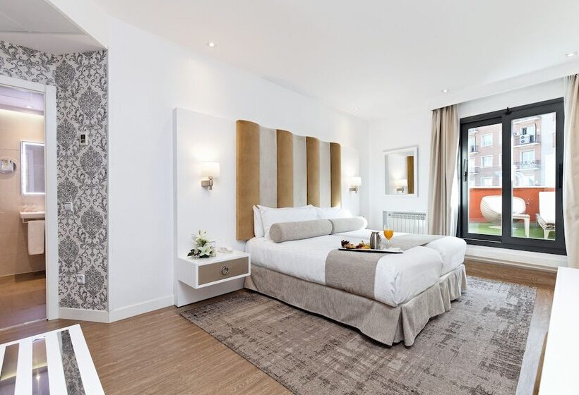 اتاق پرمیوم, Hotel Mayorazgo