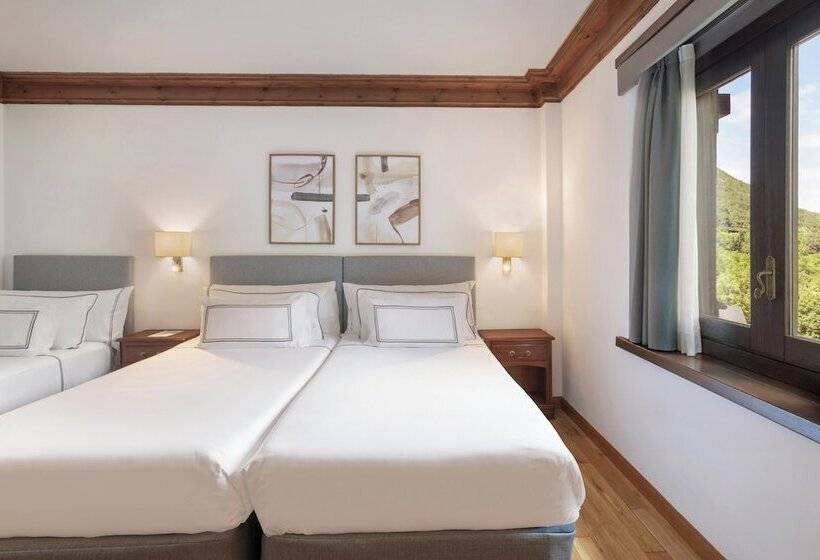 标准三人间, Meliá de Tredós