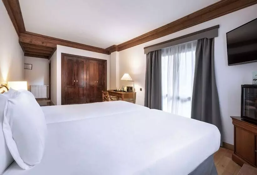 Standardzimmer mit Verbindungstür, Meliá de Tredós