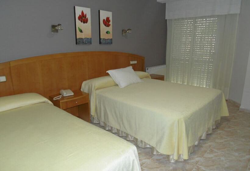 스탠다드 트리플 발코니 룸, Miramar