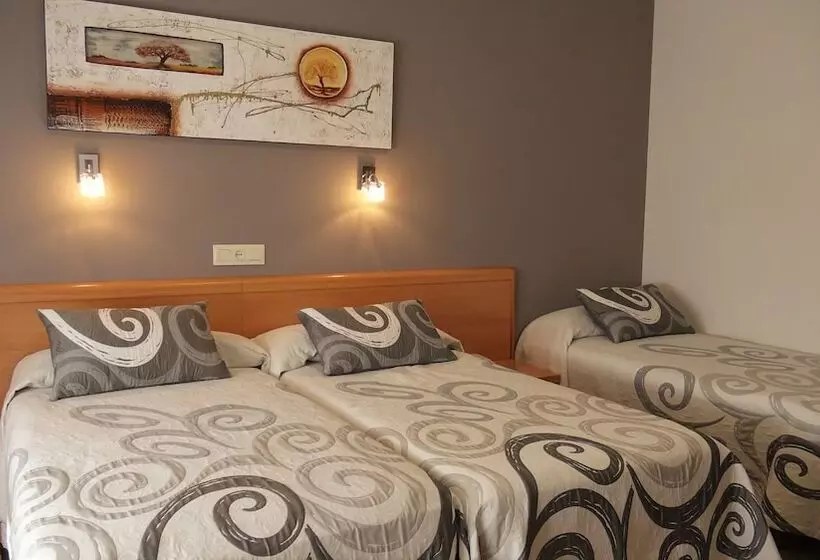 اتاق استاندارد سه تخته با بالکن, Miramar
