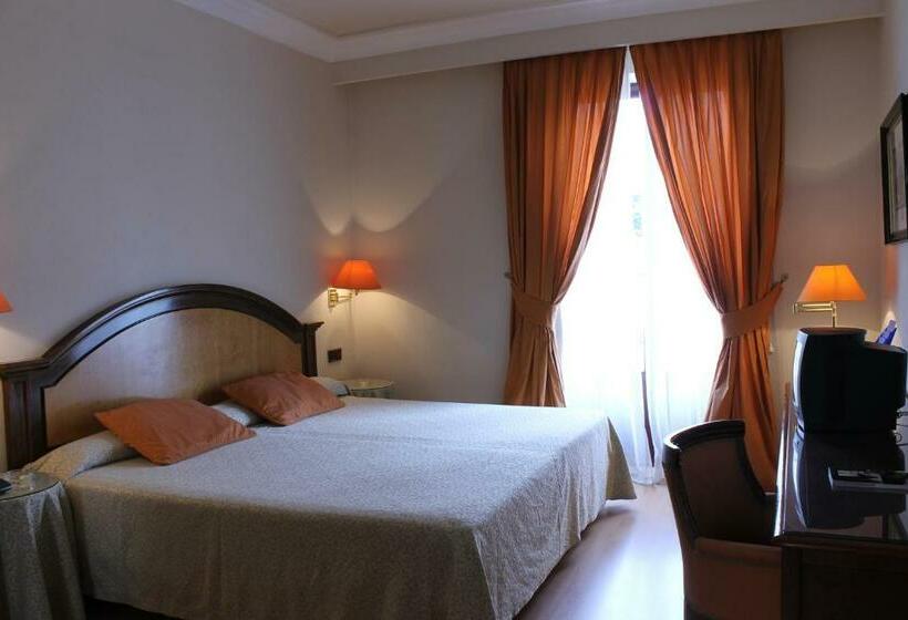 Habitación Estándar, Monterrey