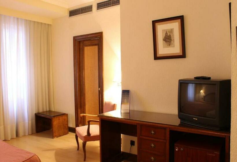 Habitación Estándar, Monterrey