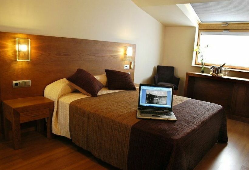 标准间, Puente De La Toja