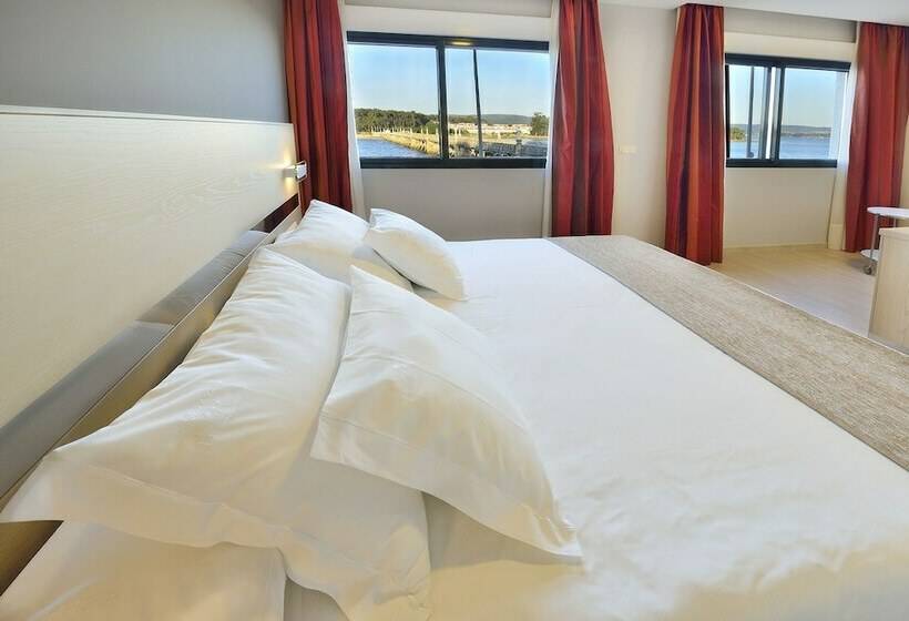 标准间, Puente De La Toja