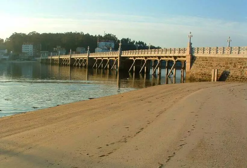 اتاق استاندارد با چشم‌انداز دریا, Puente De La Toja