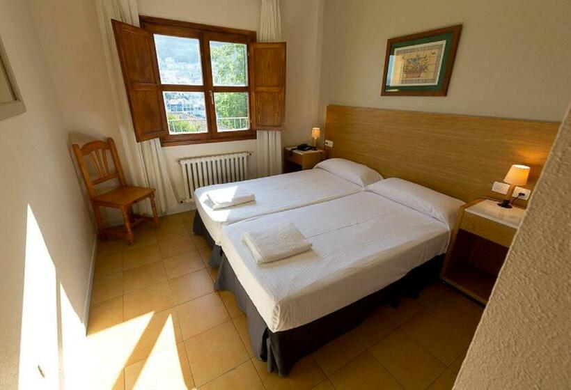 ツーベッドルーム　ヴィラ, Villa Turistica De Cazorla