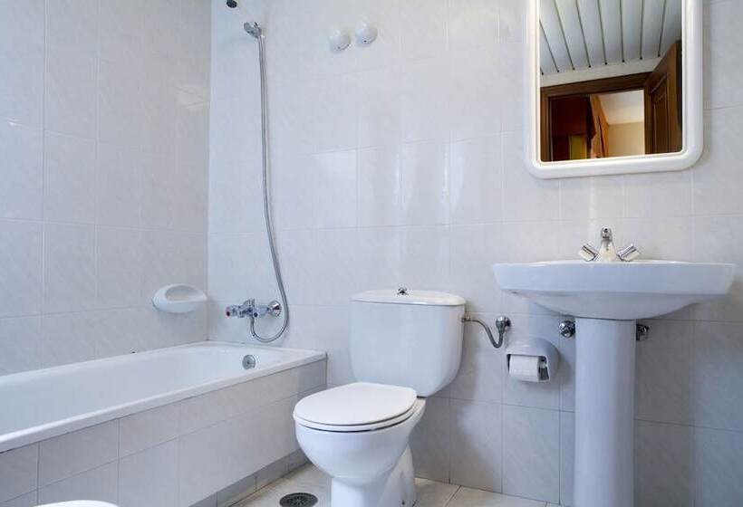 غرفة عائلية, Siroco