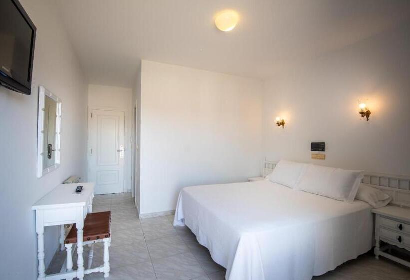 اتاق اکونومی, Ton