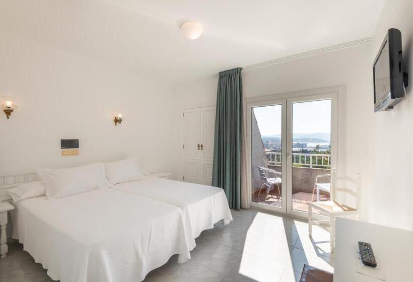 اتاق اکونومی, Ton