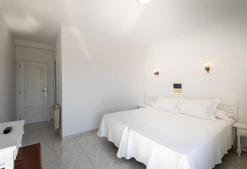 اتاق اکونومی, Ton