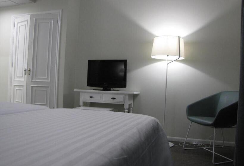 اتاق استاندارد یک نفره, Ton