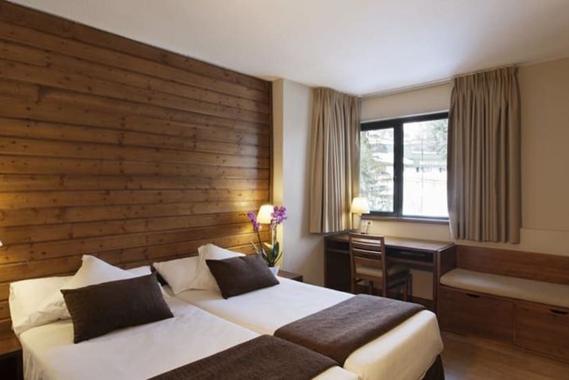 غرفة قياسية, Tuc Blanc