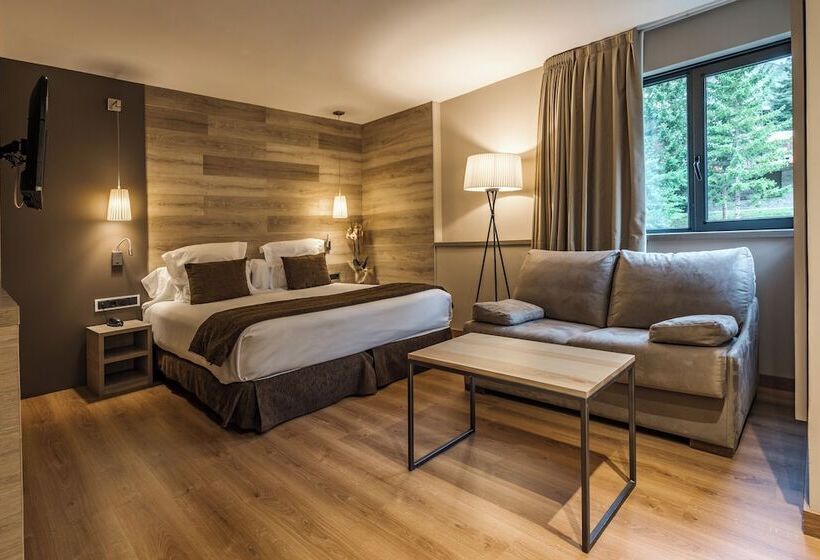 غرفة سوبيريور, Tuc Blanc