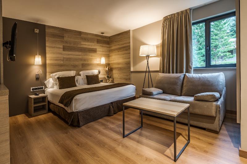 غرفة سوبيريور, Tuc Blanc