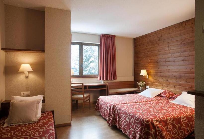 غرفة قياسية ثلاثية, Tuc Blanc