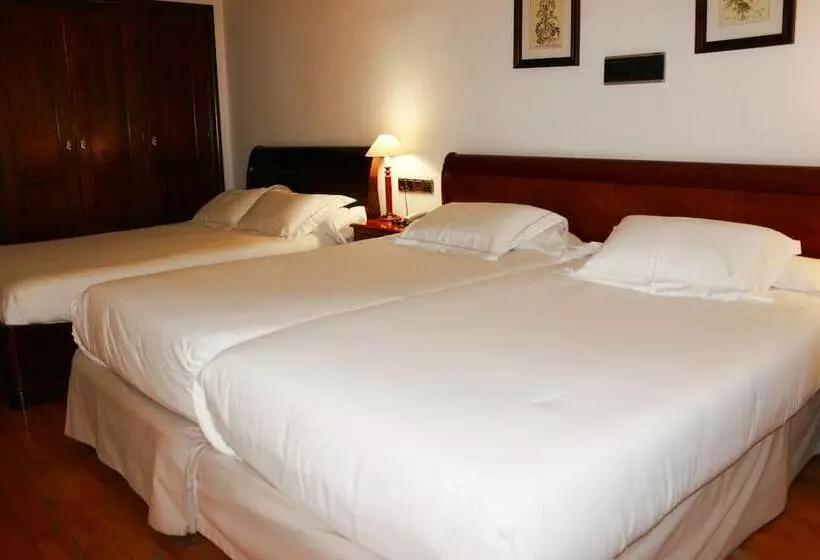 3-Bett-Standardzimmer, Meliá de Tredós