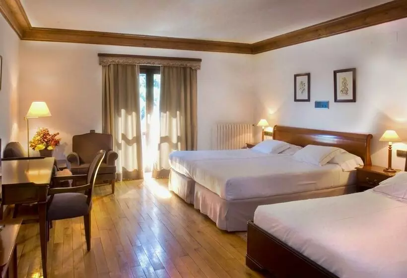 3-Bett-Standardzimmer, Meliá de Tredós