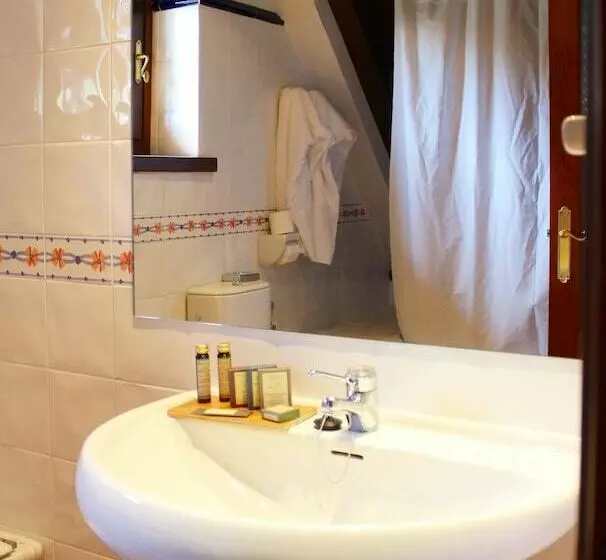 3-Bett-Standardzimmer, Meliá de Tredós