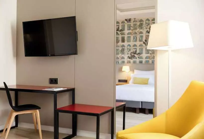 اتاق استاندارد با تخت بزرگ, Motel One Madridplaza De España