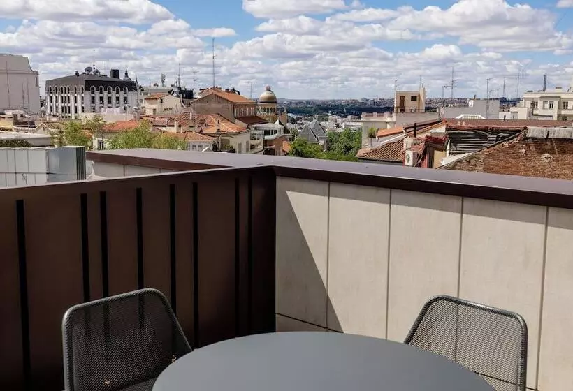 اتاق استاندارد با تراس, Motel One Madridplaza De España