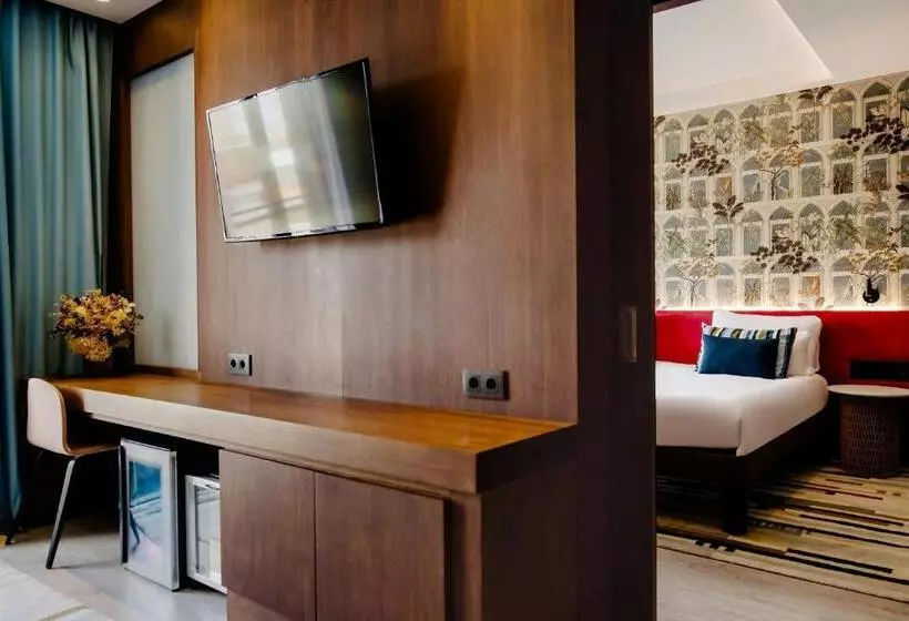 سوییت, Motel One Madridplaza De España