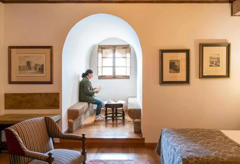 Juniorsviitti, Parador De Vilalba