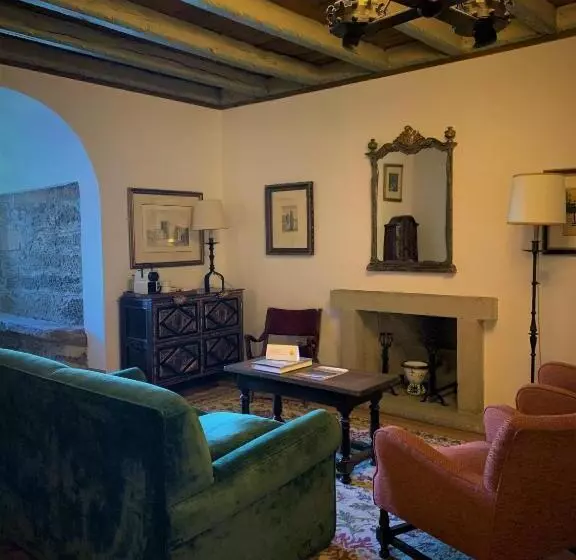 Juniorsviitti, Parador De Vilalba
