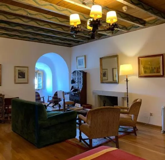 Juniorsviitti, Parador De Vilalba