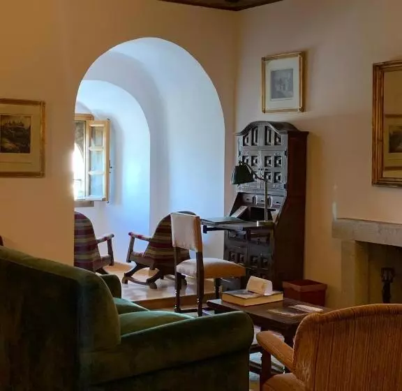 Juniorsviitti, Parador De Vilalba