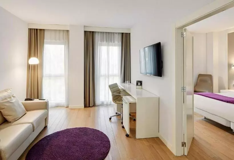 سوییت جونیور, Sercotel Amistad Murcia