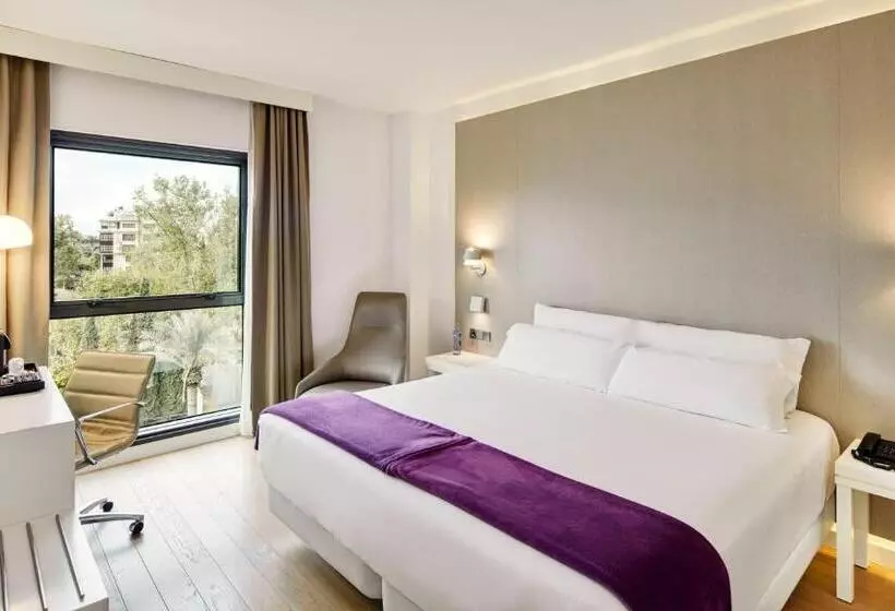 سوییت جونیور, Sercotel Amistad Murcia